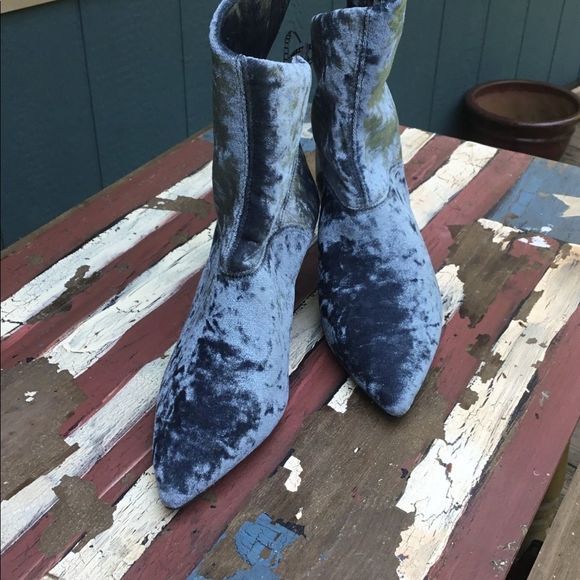 NWT $198 Free People  | Moonlit | Crushed Velvet Boots in Blue - Picture 3 of 12